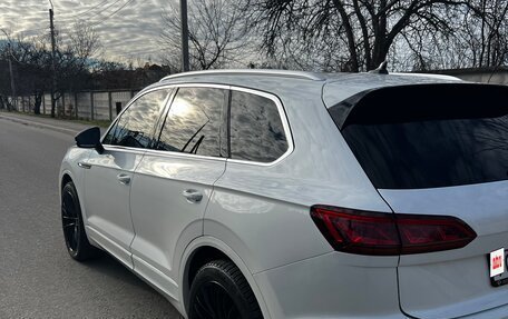 Volkswagen Touareg III, 2018 год, 5 555 555 рублей, 6 фотография