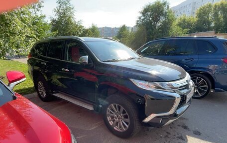 Mitsubishi Pajero Sport III рестайлинг, 2018 год, 3 400 000 рублей, 6 фотография