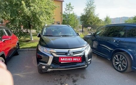 Mitsubishi Pajero Sport III рестайлинг, 2018 год, 3 400 000 рублей, 5 фотография