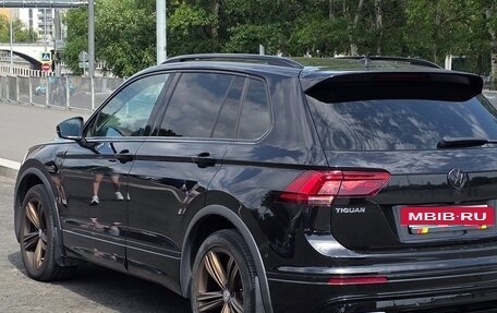 Volkswagen Tiguan II, 2019 год, 3 000 000 рублей, 4 фотография