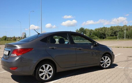 Hyundai Solaris II рестайлинг, 2013 год, 750 000 рублей, 4 фотография