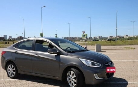 Hyundai Solaris II рестайлинг, 2013 год, 750 000 рублей, 2 фотография