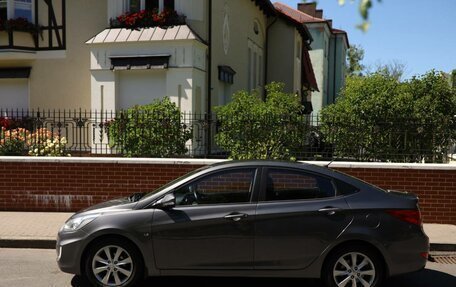 Hyundai Solaris II рестайлинг, 2013 год, 750 000 рублей, 11 фотография