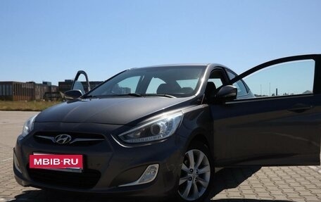 Hyundai Solaris II рестайлинг, 2013 год, 750 000 рублей, 8 фотография