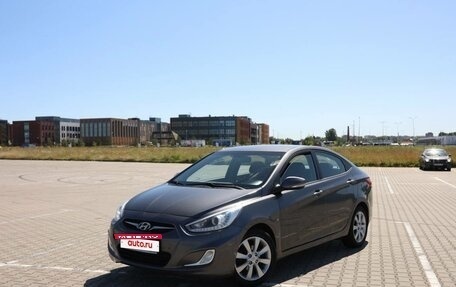Hyundai Solaris II рестайлинг, 2013 год, 750 000 рублей, 6 фотография