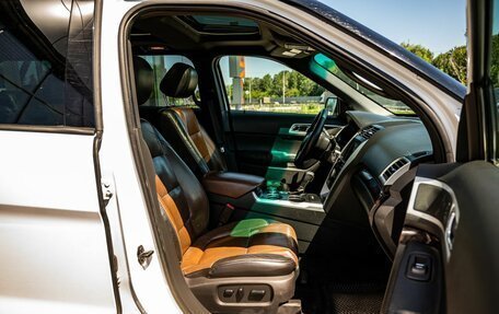 Ford Explorer VI, 2012 год, 1 700 000 рублей, 11 фотография