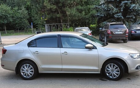 Volkswagen Jetta VI, 2013 год, 1 100 000 рублей, 2 фотография