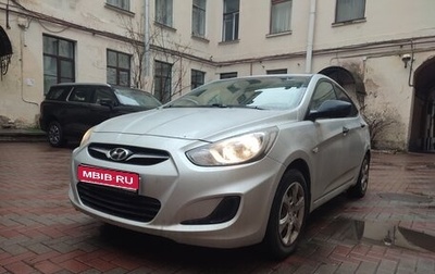 Hyundai Solaris II рестайлинг, 2013 год, 900 000 рублей, 1 фотография