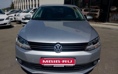 Volkswagen Jetta VI, 2013 год, 1 130 000 рублей, 2 фотография