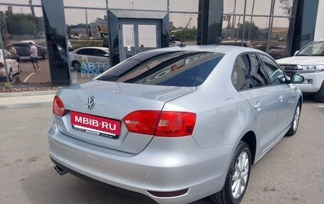 Volkswagen Jetta VI, 2013 год, 1 130 000 рублей, 4 фотография