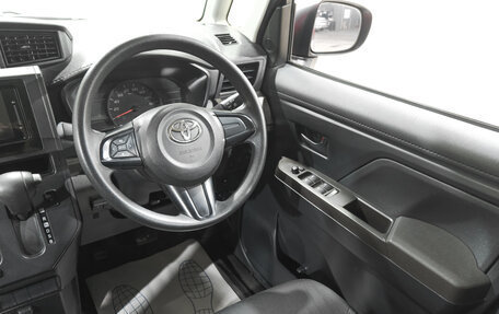 Toyota Roomy I, 2018 год, 1 049 000 рублей, 10 фотография
