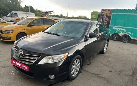 Toyota Camry, 2010 год, 950 000 рублей, 2 фотография