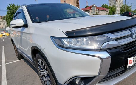 Mitsubishi Outlander III рестайлинг 3, 2017 год, 1 500 000 рублей, 7 фотография