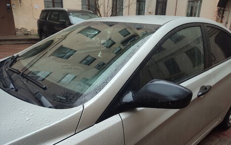 Hyundai Solaris II рестайлинг, 2013 год, 900 000 рублей, 6 фотография