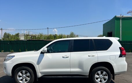 Toyota Land Cruiser Prado 150 рестайлинг 2, 2021 год, 5 200 000 рублей, 4 фотография