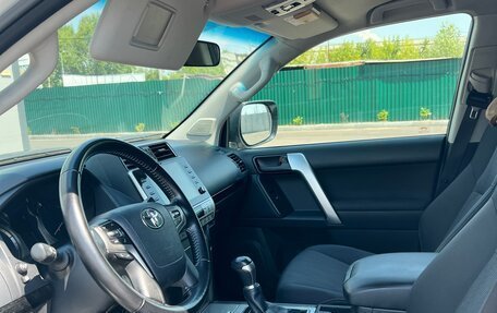 Toyota Land Cruiser Prado 150 рестайлинг 2, 2021 год, 5 200 000 рублей, 10 фотография