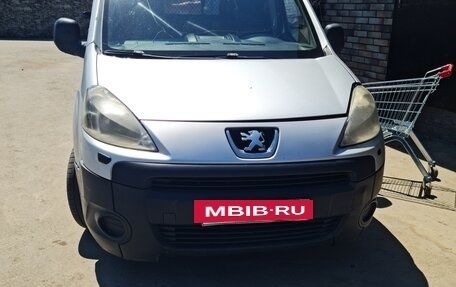 Peugeot Partner II рестайлинг 2, 2009 год, 300 000 рублей, 4 фотография