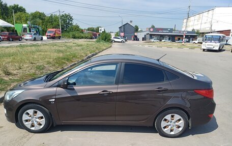 Hyundai Solaris II рестайлинг, 2014 год, 860 000 рублей, 3 фотография