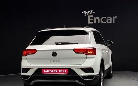 Volkswagen T-Roc I, 2021 год, 1 730 000 рублей, 4 фотография