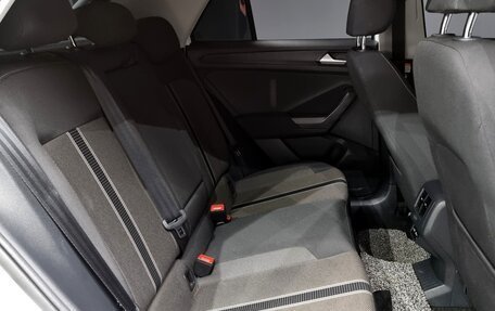 Volkswagen T-Roc I, 2021 год, 1 730 000 рублей, 15 фотография