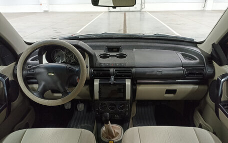 Land Rover Freelander II рестайлинг 2, 2004 год, 650 000 рублей, 17 фотография