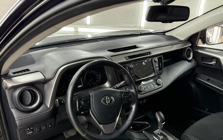 Toyota RAV4, 2017 год, 2 730 000 рублей, 5 фотография