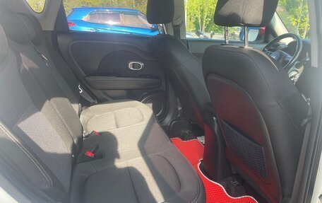 KIA Soul II рестайлинг, 2018 год, 1 340 000 рублей, 9 фотография