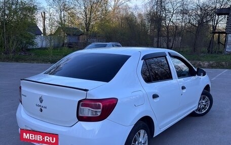 Renault Logan II, 2018 год, 560 000 рублей, 3 фотография