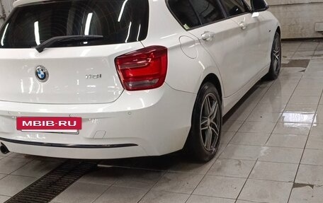 BMW 1 серия, 2011 год, 920 000 рублей, 8 фотография