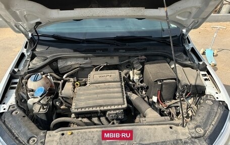 Volkswagen Jetta VI, 2016 год, 1 250 000 рублей, 6 фотография