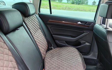 Volkswagen Passat B8 рестайлинг, 2017 год, 1 850 000 рублей, 18 фотография