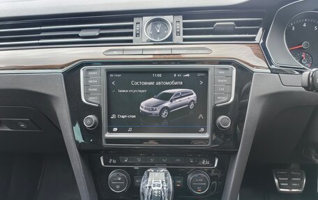Volkswagen Passat B8 рестайлинг, 2017 год, 1 850 000 рублей, 19 фотография