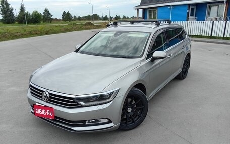 Volkswagen Passat B8 рестайлинг, 2017 год, 1 850 000 рублей, 30 фотография