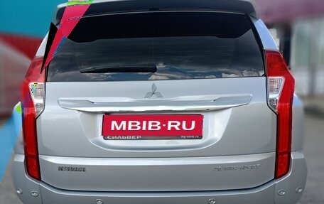 Mitsubishi Pajero Sport III рестайлинг, 2019 год, 3 600 000 рублей, 9 фотография