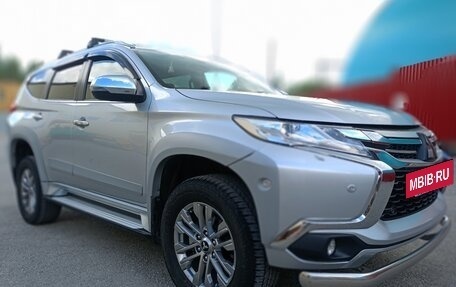 Mitsubishi Pajero Sport III рестайлинг, 2019 год, 3 600 000 рублей, 3 фотография