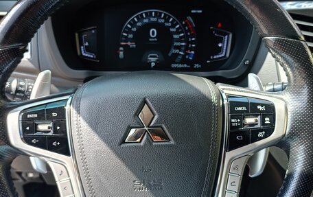 Mitsubishi Pajero Sport III рестайлинг, 2019 год, 3 600 000 рублей, 21 фотография
