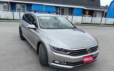 Volkswagen Passat B8 рестайлинг, 2017 год, 1 850 000 рублей, 32 фотография