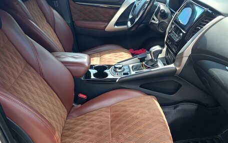 Mitsubishi Pajero Sport III рестайлинг, 2019 год, 3 600 000 рублей, 22 фотография
