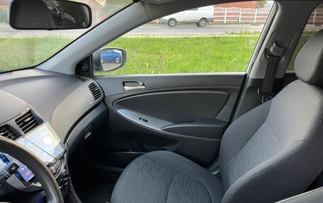 Hyundai Solaris II рестайлинг, 2016 год, 735 000 рублей, 4 фотография