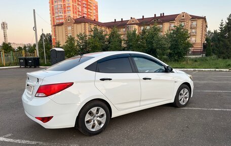 Hyundai Solaris II рестайлинг, 2016 год, 735 000 рублей, 3 фотография