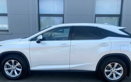 Lexus RX IV рестайлинг, 2017 год, 3 550 000 рублей, 8 фотография
