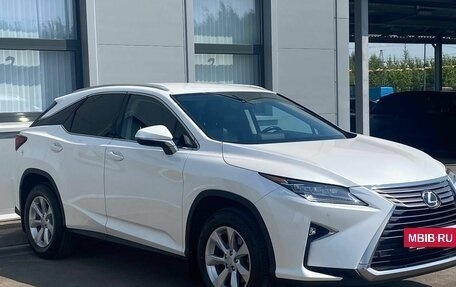 Lexus RX IV рестайлинг, 2017 год, 3 550 000 рублей, 3 фотография