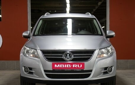 Volkswagen Tiguan I, 2011 год, 889 000 рублей, 2 фотография