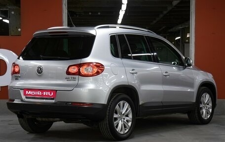 Volkswagen Tiguan I, 2011 год, 889 000 рублей, 5 фотография