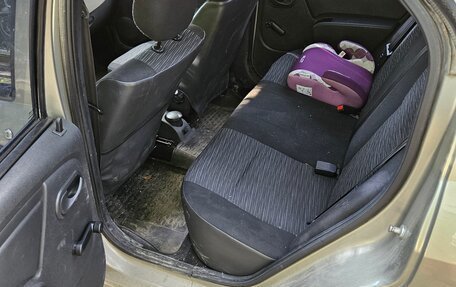 Renault Logan I, 2010 год, 288 000 рублей, 3 фотография