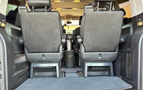 Volkswagen Multivan T6 рестайлинг, 2019 год, 4 300 000 рублей, 6 фотография