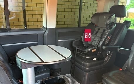 Volkswagen Multivan T6 рестайлинг, 2019 год, 4 300 000 рублей, 7 фотография