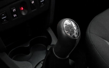 Renault Logan II, 2019 год, 1 239 000 рублей, 20 фотография