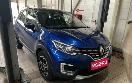 Renault Kaptur I рестайлинг, 2021 год, 1 740 000 рублей, 4 фотография
