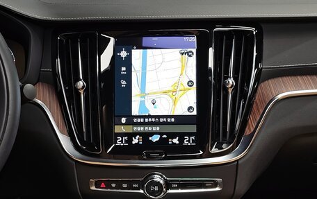 Volvo S60 III, 2022 год, 3 470 080 рублей, 6 фотография